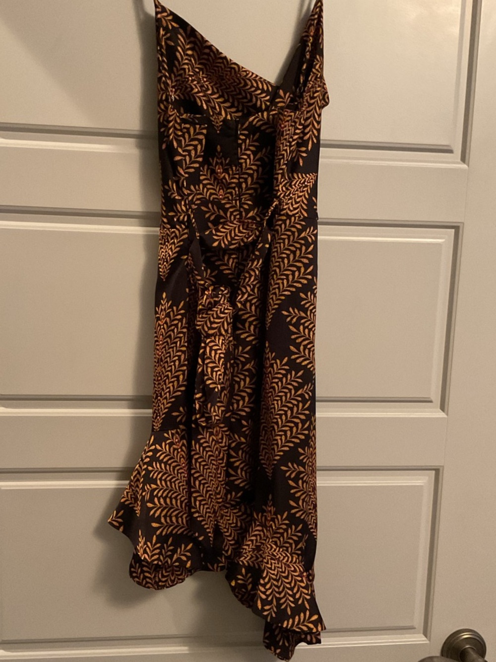 Asymmetrical Ruffle Dress - Picture 6 of 8